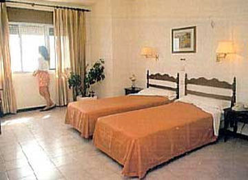 Al-Mar Hotel Algeciras Quarto foto